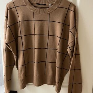Tahari grid crew neck sweater M